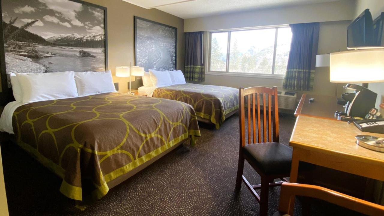 Super 8 By Wyndham Castlegar Bc Hotel Luaran gambar